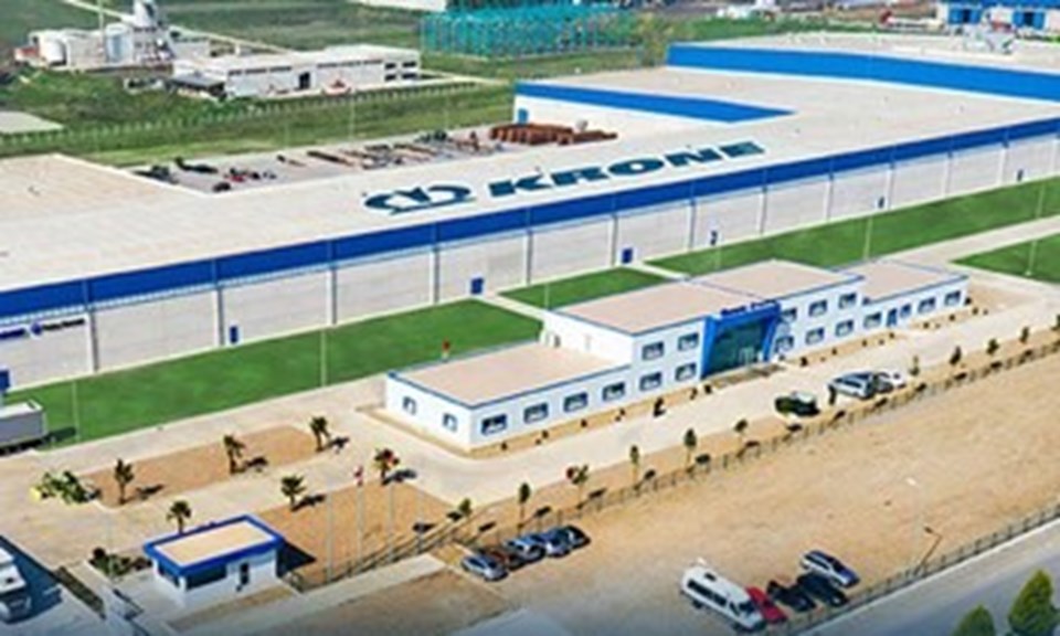 Tesis, yılda 10.000 adet treyler üretim kapasitesine sahip.