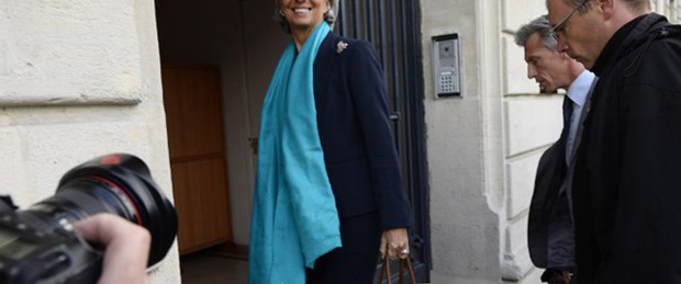 Lagarde Yüce Divan'da ifade veriyor
