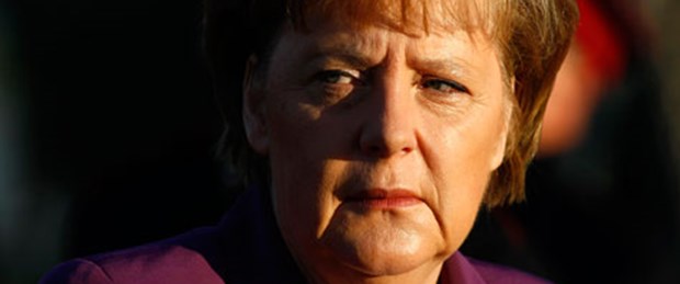 Merkel: İflasa izin vermek güveni yok eder