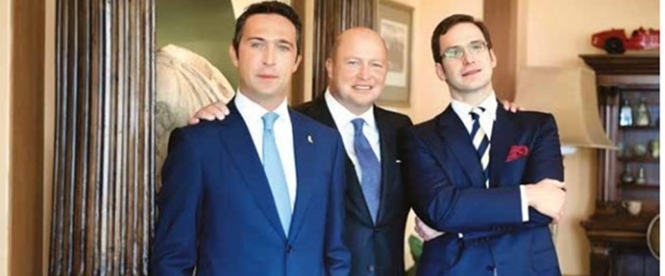 Kardeşleri Ali Koç ve Ömer Koç ile birlikte...