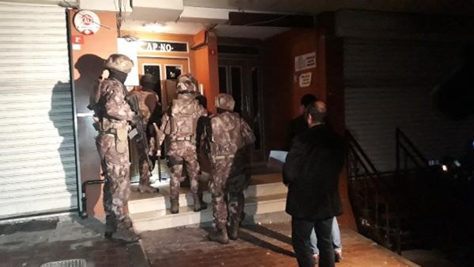 İstanbul merkezli çok sayıda ilde 'para aklama' başta olmak üzere, mali suç işleyenlere yönelik şafak operasyonu düzenlendi.