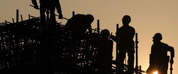 Sanayi üretimi üç yıl sonra daraldı