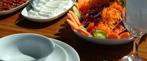 Tatilde yemek zamlanıyor!