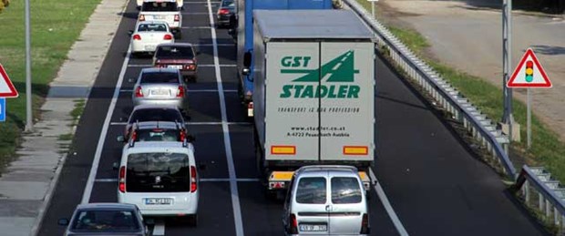 Trafikte 23 bin 953 gizli göz