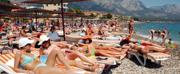 Turizm gelirleri üç ayda yüzde 11.2 azaldı