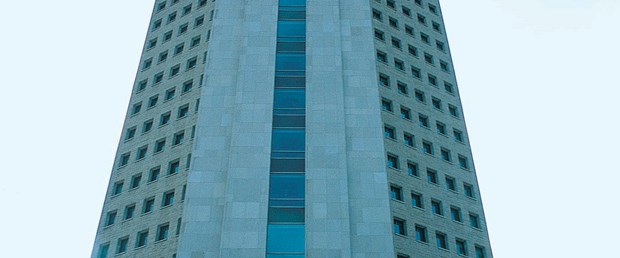 Türk bankaları parmak ısırtıyor