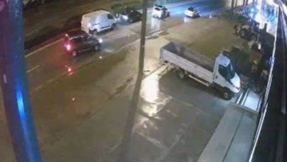 İki sürücü arasındaki tartışma kanlı bitti: Aracından inip ateş etti