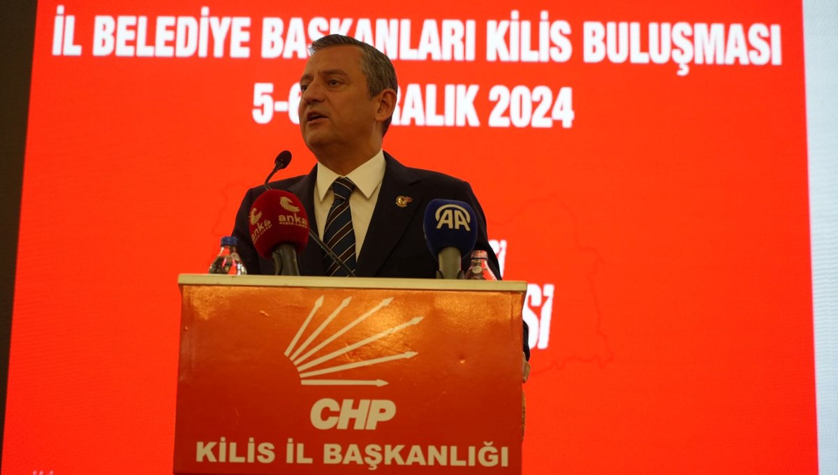 Özgür Özel: 