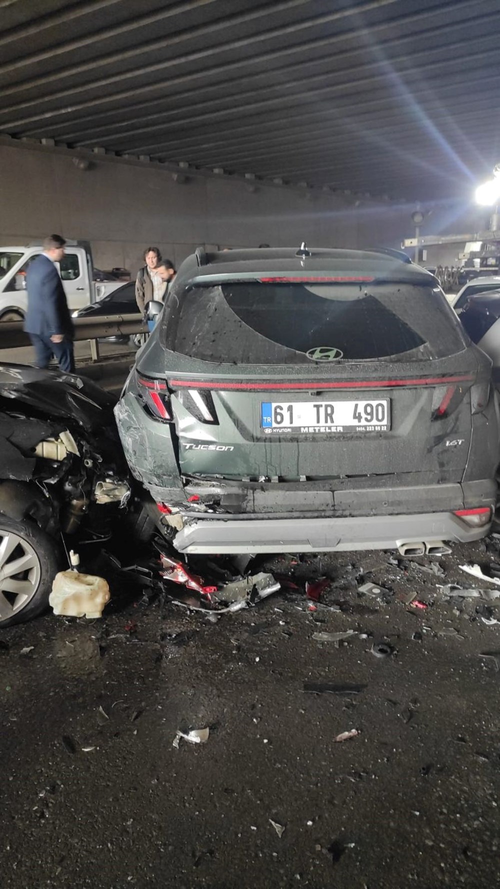 25 araç birbirine girdi: Çok sayıda yaralı var 75