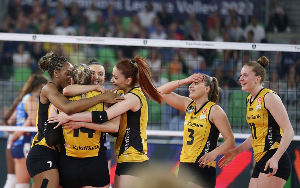 SON DAKİKA: VakıfBank Kadın Voleybol Takımı 5. kez Avrupa şampiyonu - 1