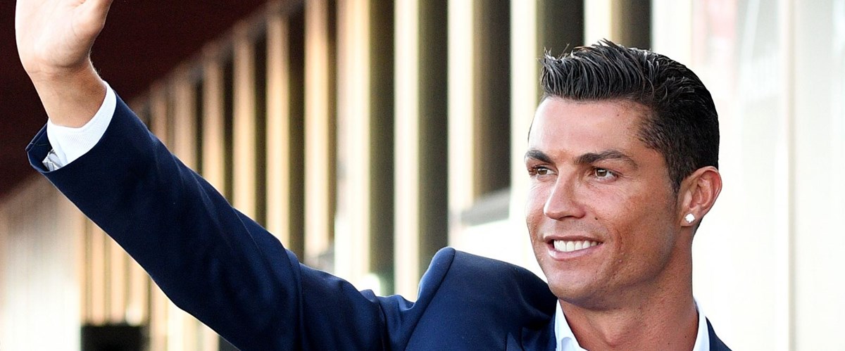 Ronaldo İranlı taraftarları pencereden uyardı