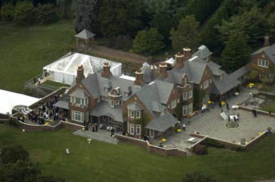 Billy house island. Дом Ричи Блэкмора в Лонг Айленде. Дом Ричи Блэкмора в Лонг Айленде фото. Дома американских знаменитостей.