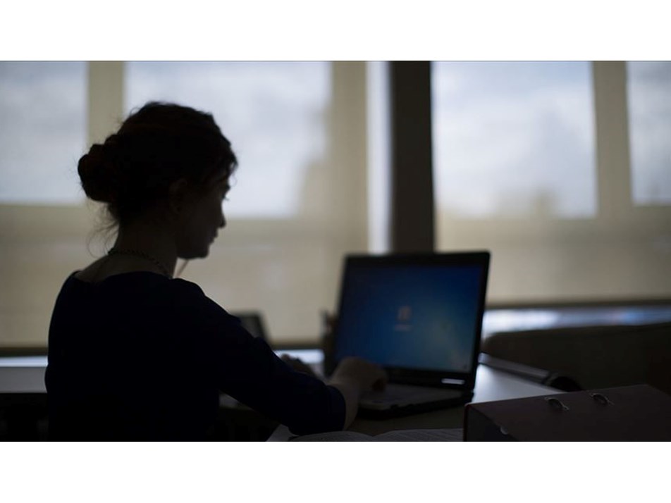 Kadın istihdamına aylık 20 bin 745 lira destek