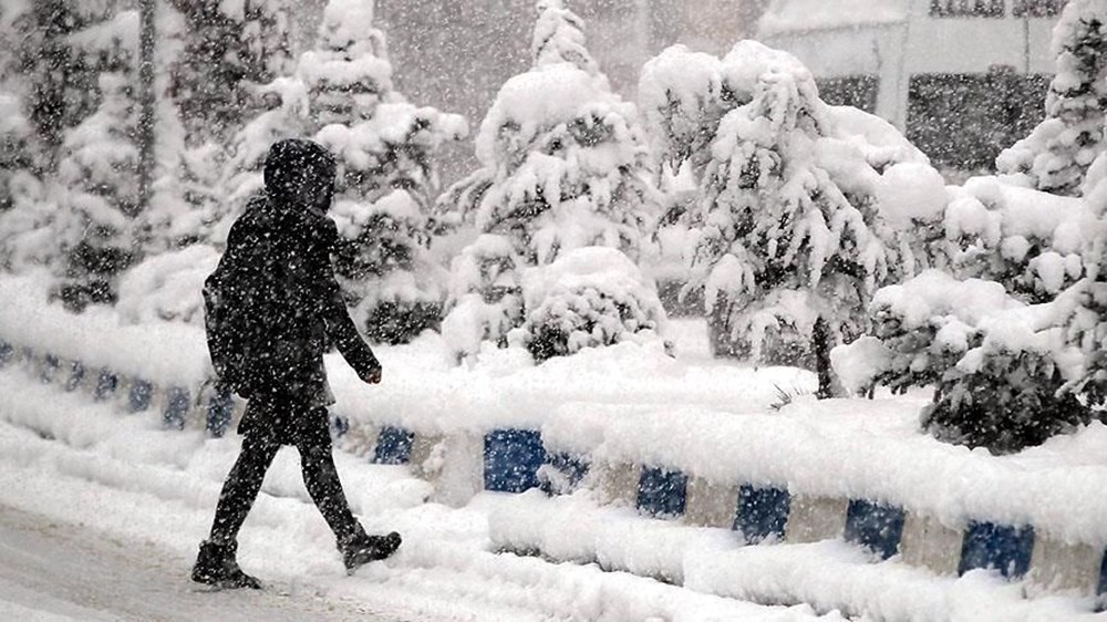 Pazartesi (bugün) İstanbul'da okullar tatil mi, hangi illerde okullar tatil edildi? İşte kar nedeniyle yarıyıl tatili uzatılan iller (İstanbul, Ankara, Sivas, Diyarbakır, Gaziantep, Bingöl...) - 3