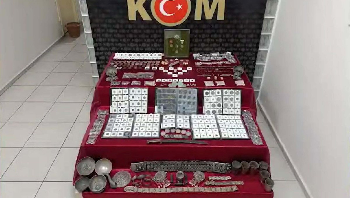 İzmir'de tarihi eser operasyonu