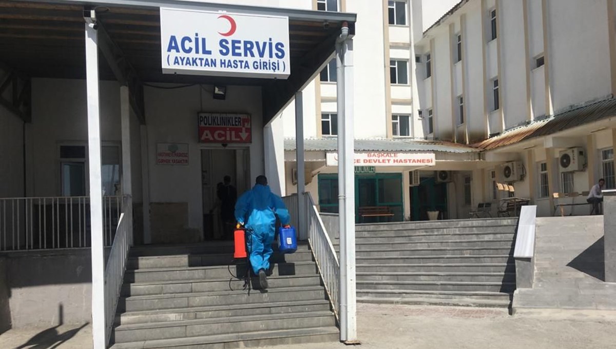 Başkale Devlet Hastanesi'nde 10 çalışanın Covid-19 testi pozitif