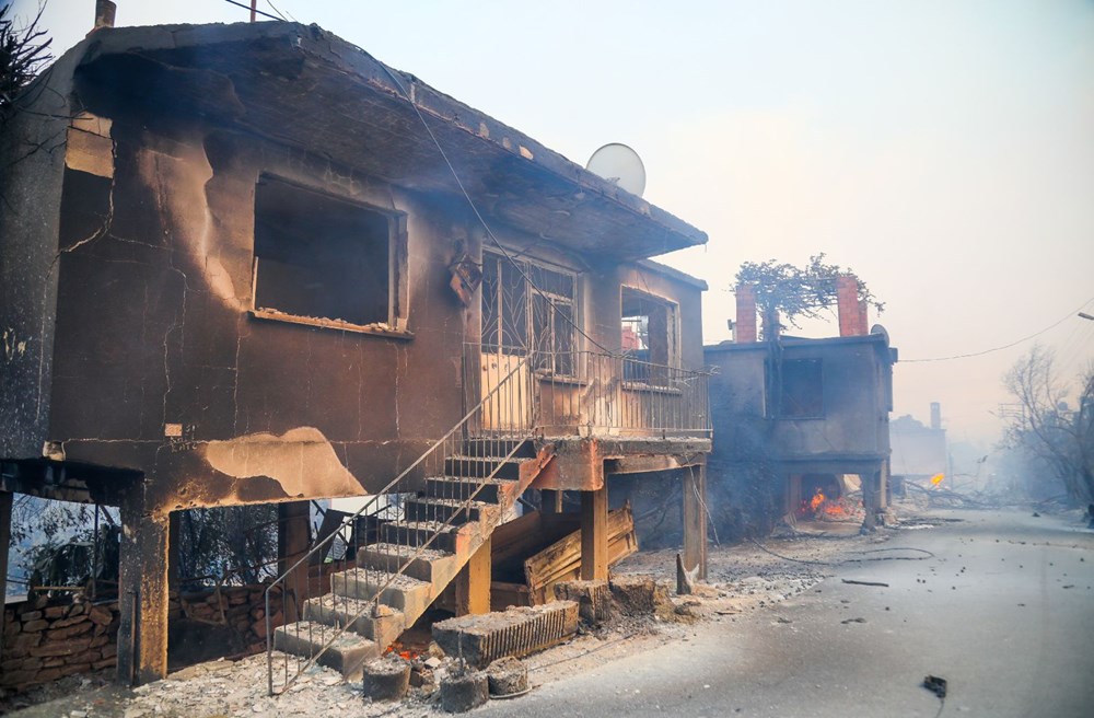 Manavgat'taki yangın evleri kül etti - 8