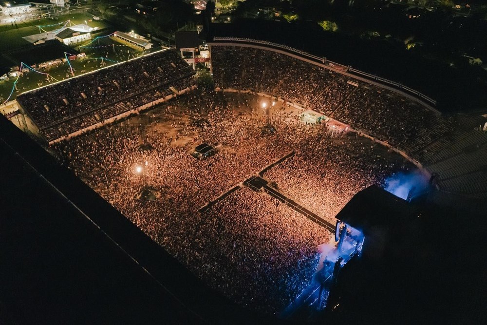 Dünya karantinadayken Yeni Zelanda'da 50 bin kişilik konser - 19