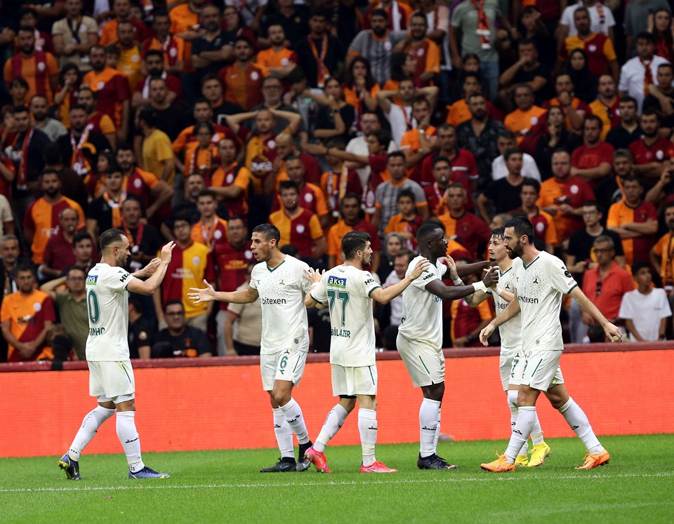 Galatasaray, evinde Giresunspor'a kaybetti - 1