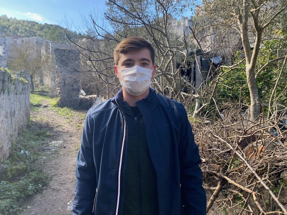 Despite the pandemic, the 'ghost village' is a tourist attraction - 17
