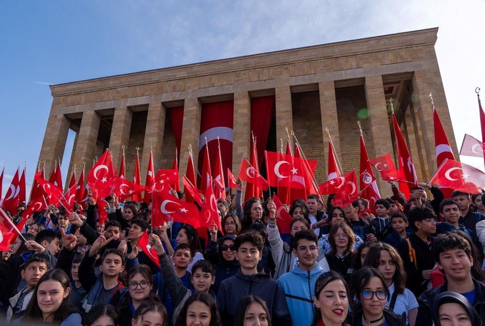 Tüm yurtta 23 Nisan coşkusu: İşte kutlamalardan renkli imajlar 74 euEHBQlcl02jbcvaOnQUsA