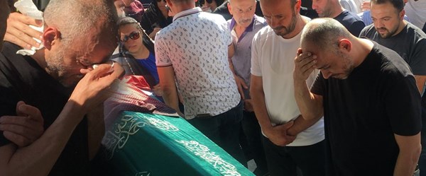 Ünlü rapçi Ceza'dan babaya son görev (Sagopa Kajmer'den mesaj)