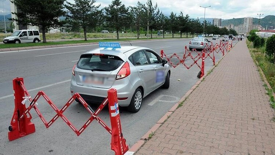 Sürücü kursları kapanma noktasında: Taban fiyatta düzenleme beklentisi - 1