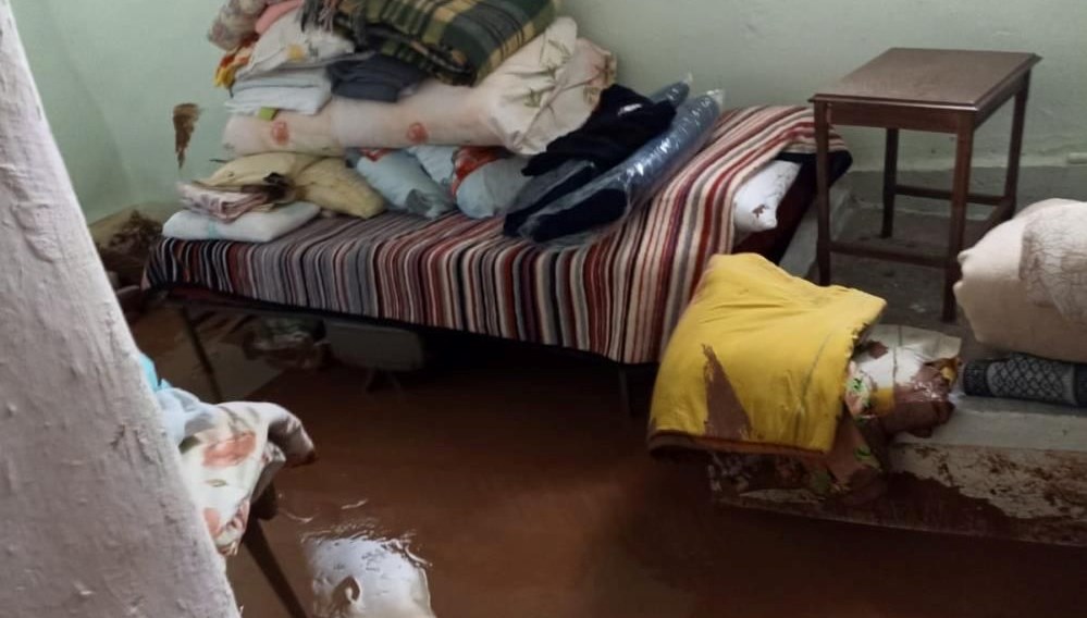 Malatya'da sağanak: Evleri su bastı