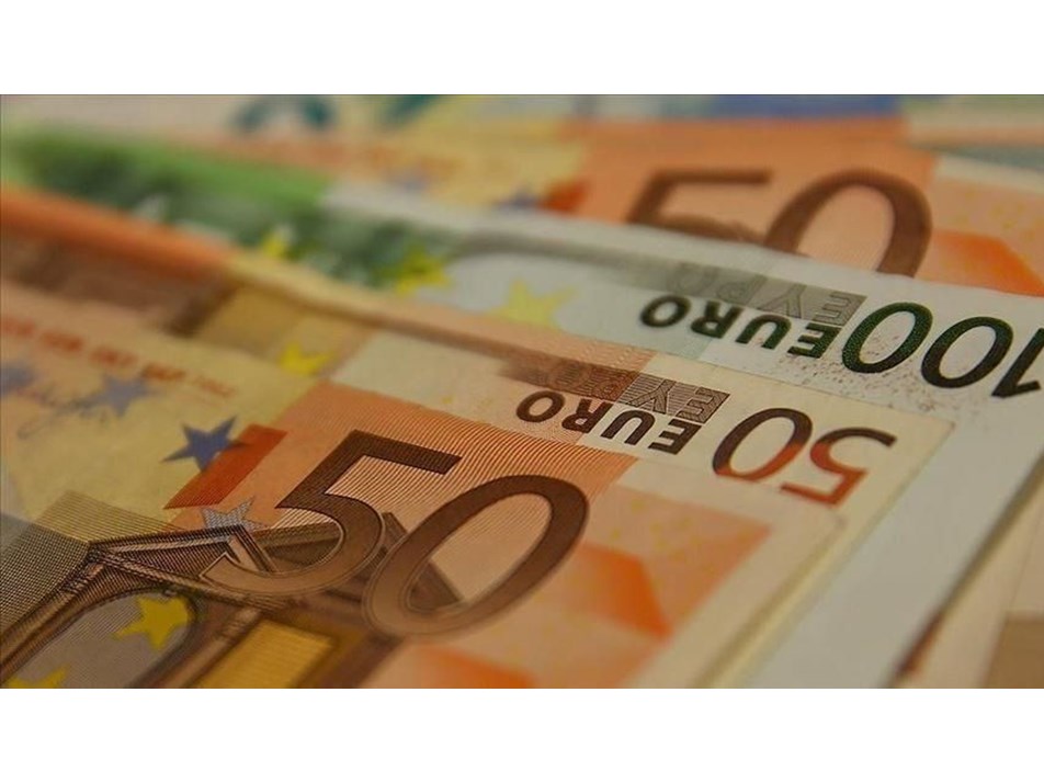 Euro rekor kırdı