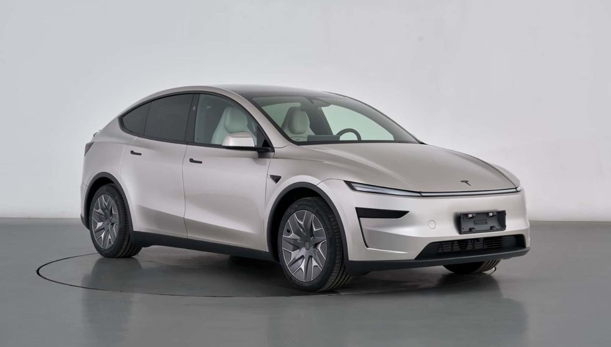 Tesla Model Y L'yi satışa sundu