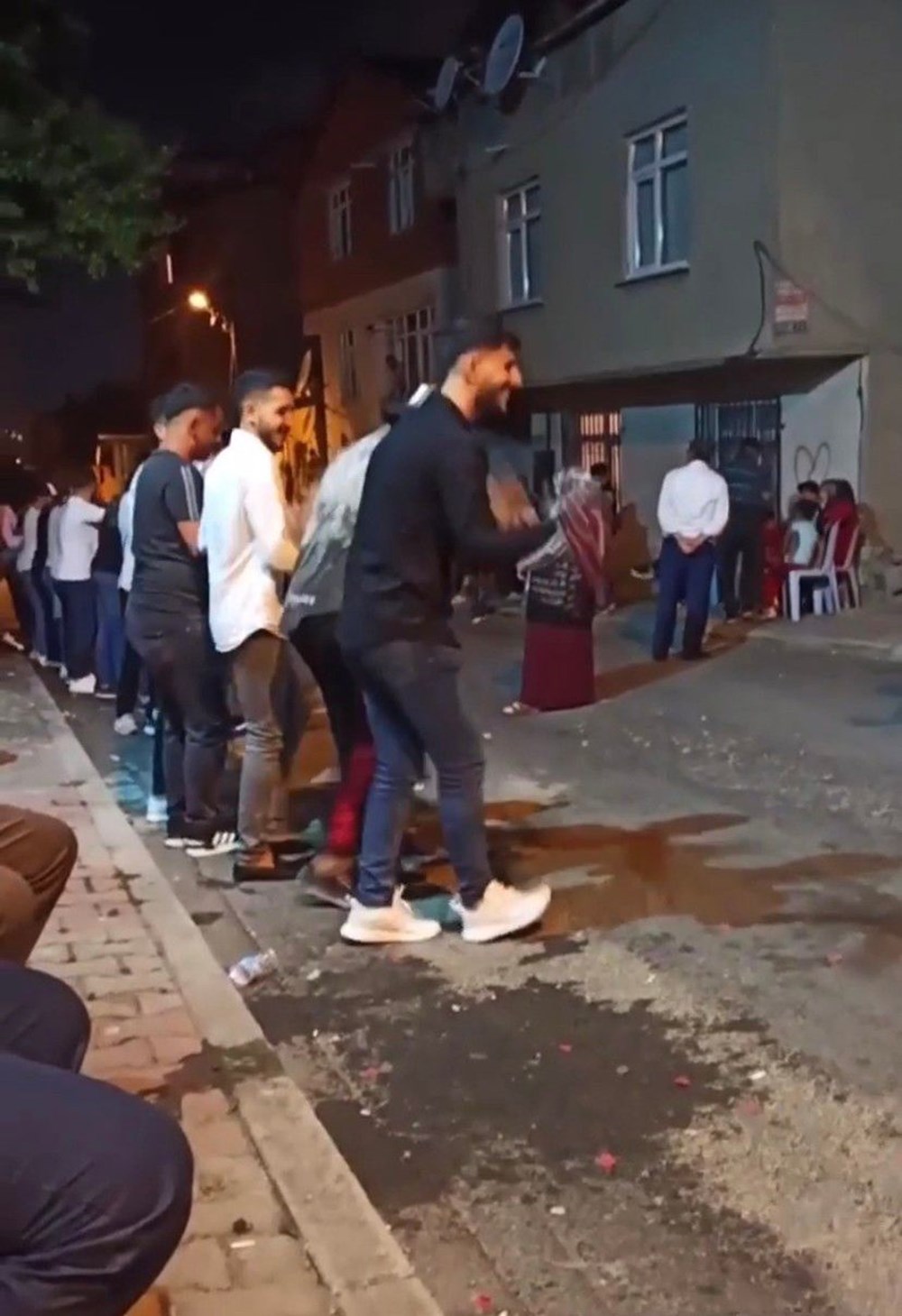 Yasağa rağmen yine toplu asker uğurladılar - 6
