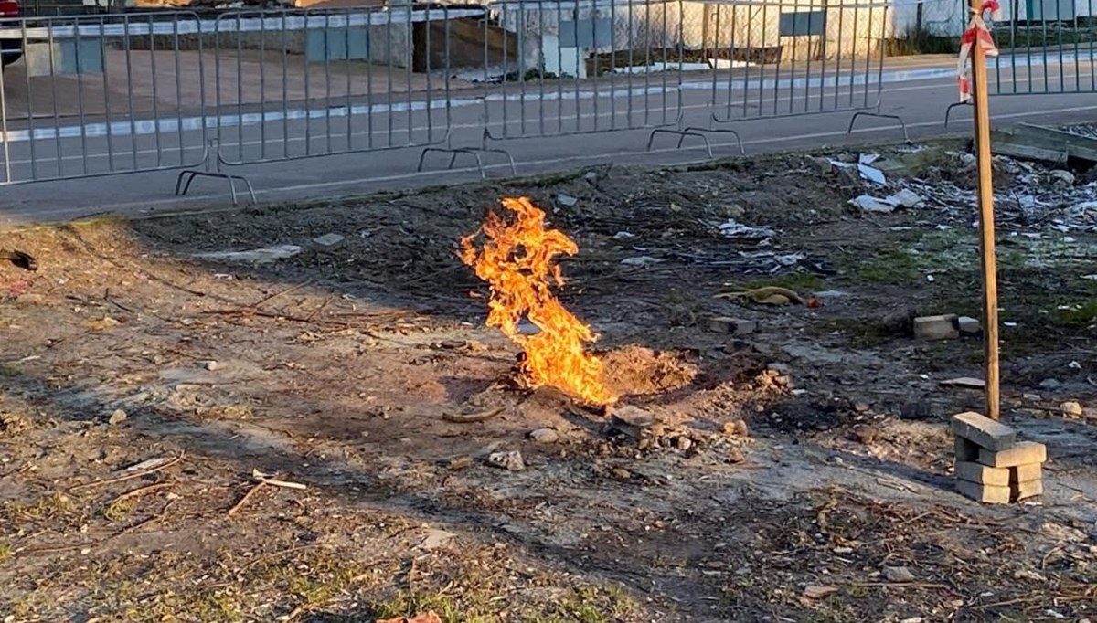 Gaz çıkışı bir haftadır sürüyor: TÜBİTAK numune aldı, ekiplerin bekleyişi devam ediyor Gaz çıkışı bir haftadır sürüyor: TÜBİTAK numune aldı, ekiplerin bekleyişi devam ediyor
