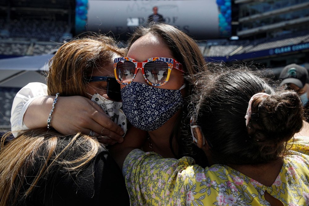 Covid-19 başlangıcından bu yana görüşemeyen aileler buluştu - 4