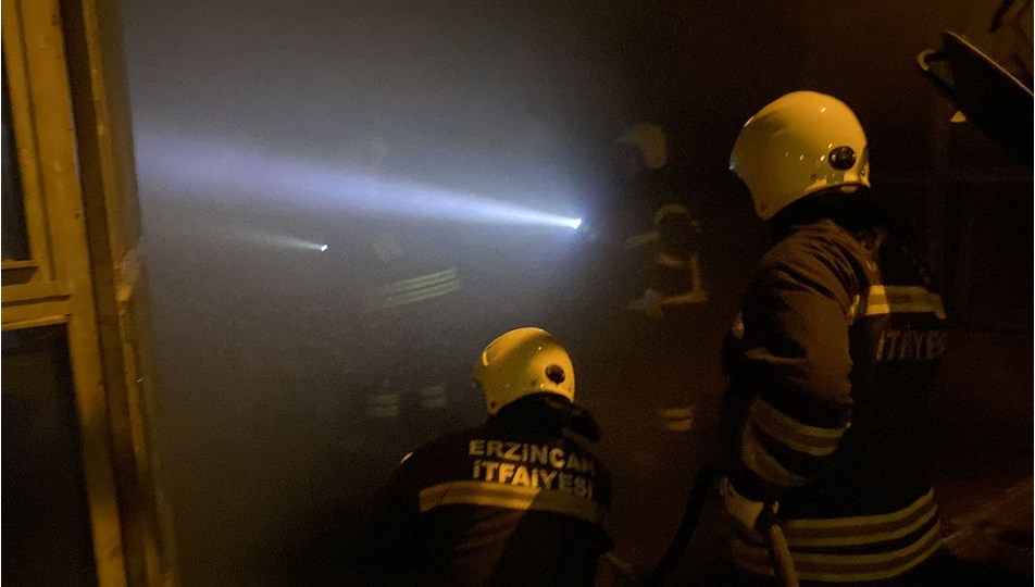 Erzincan'da işyerinde yangın