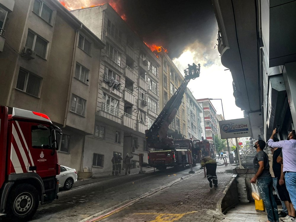 İstanbul'da 5 katlı binada yangın - 3
