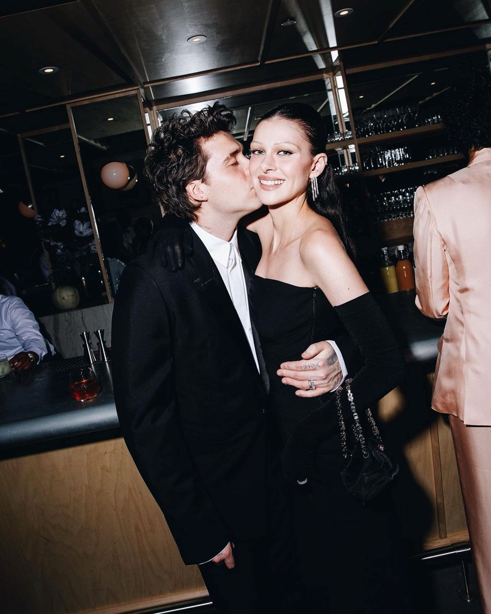 Brooklyn Beckham'dan yeni Nicola Peltz dövmesi - 3
