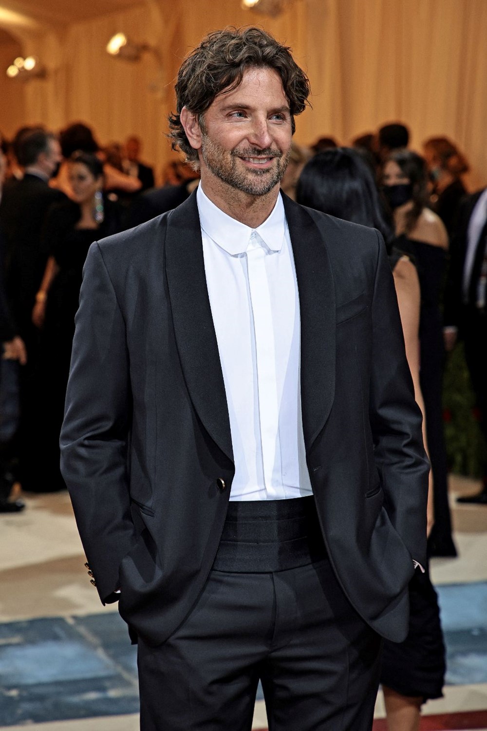 Bradley Cooper'ın Maestro filmi için yapılan makyajı 5 saatten uzun sürdü - 5