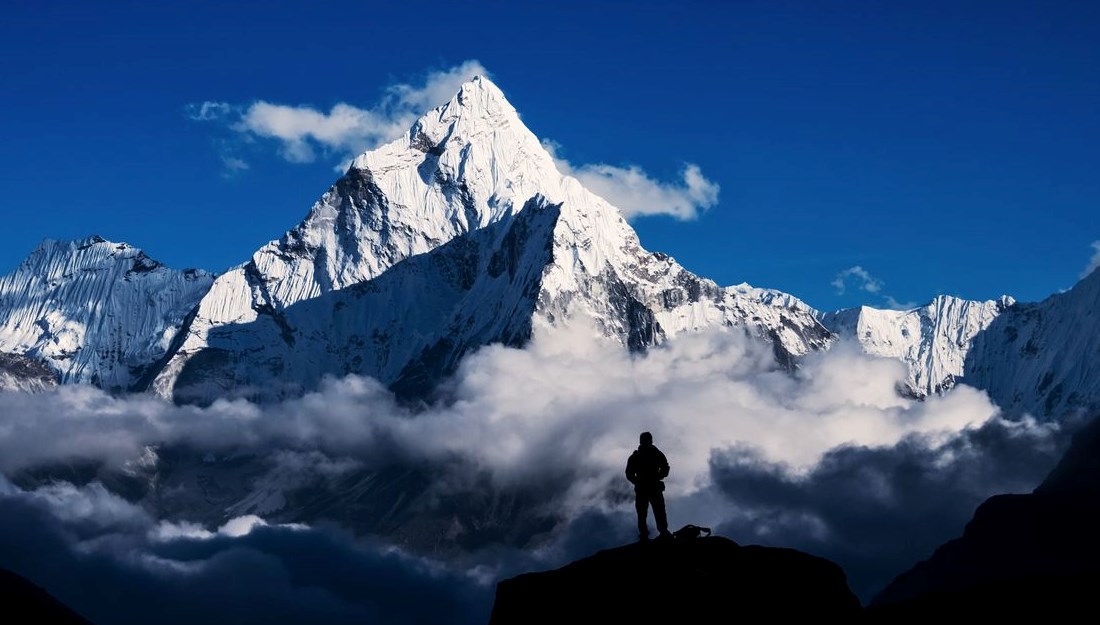 Everest Dağı'nda 10 yıl sonra bir ilk