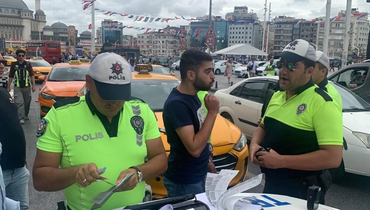 Taksim Meydanı’nda taksiciye gözaltı | “Bu aracı yakarım” diye tehdit etti