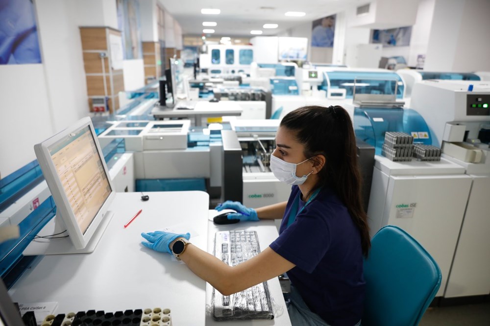 İstanbul'daki laboratuvarlarda 6 Eylül hazırlığı (Zorunlu PCR testi dönemi başlıyor) - 3