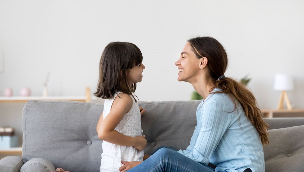Ergenlik döneminde çocuk-ebeveyn ilişkileri: Doğru yaklaşım nasıl olmalı?