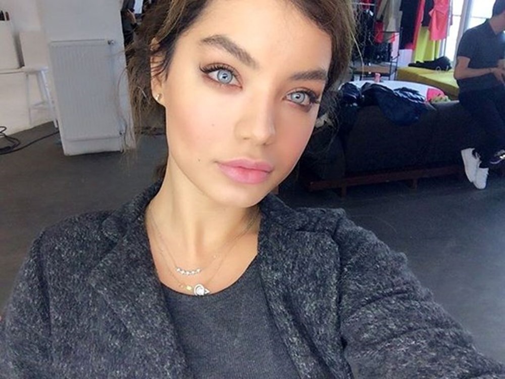 buse narci goz rengini ameliyatla degistirdi mi magazin haberleri ntv