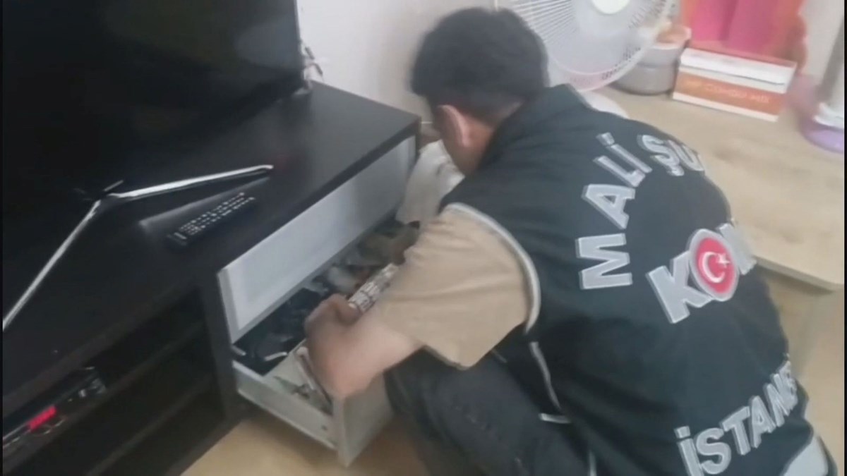f8ea1zWbZ0eAaZ8MYSCYeQ.jpg