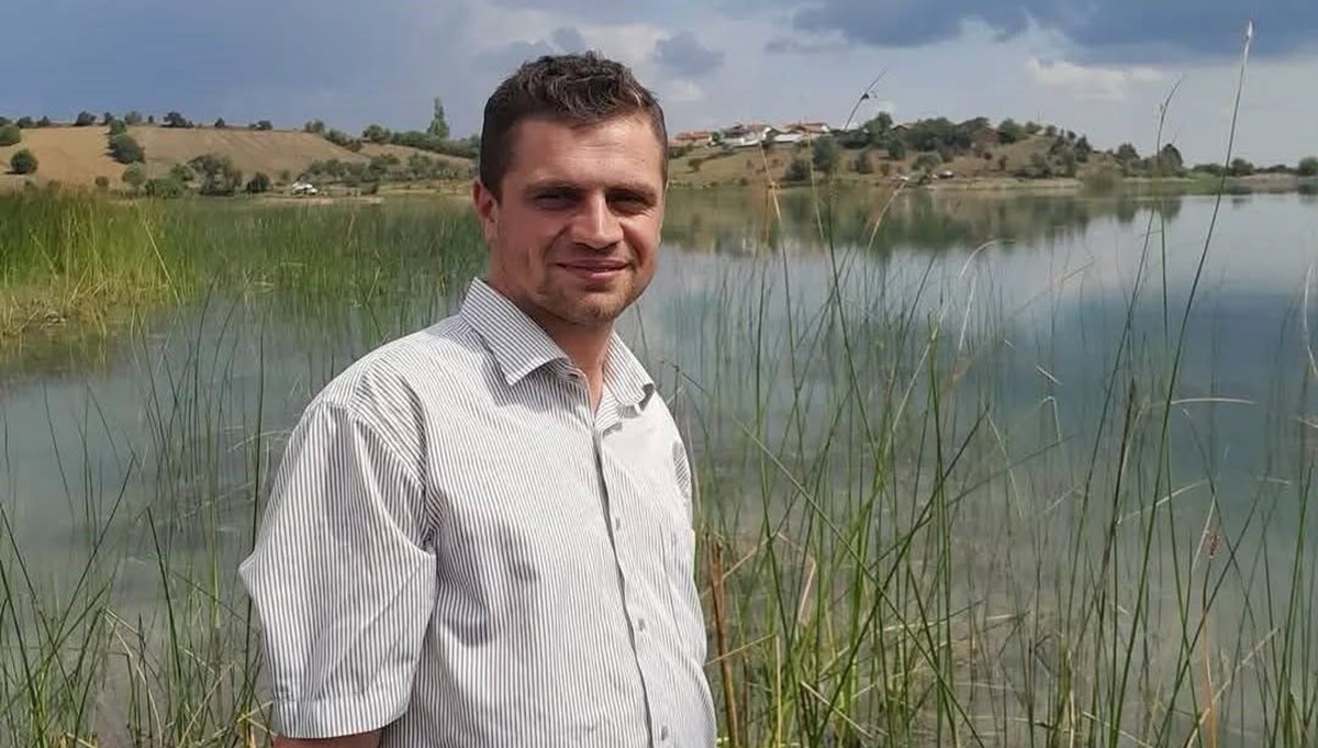 Aniden fenalaşan 25 yaşındaki genç hayatını kaybetti Aniden fenalaşan 25 yaşındaki genç hayatını kaybetti