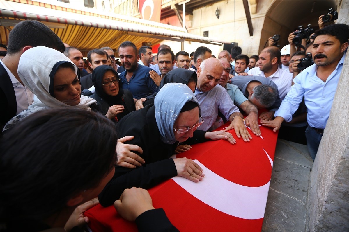 AK Parti Gaziantep Milletvekili Abdulkadir Yüksel'e Veda - Son Dakika ...