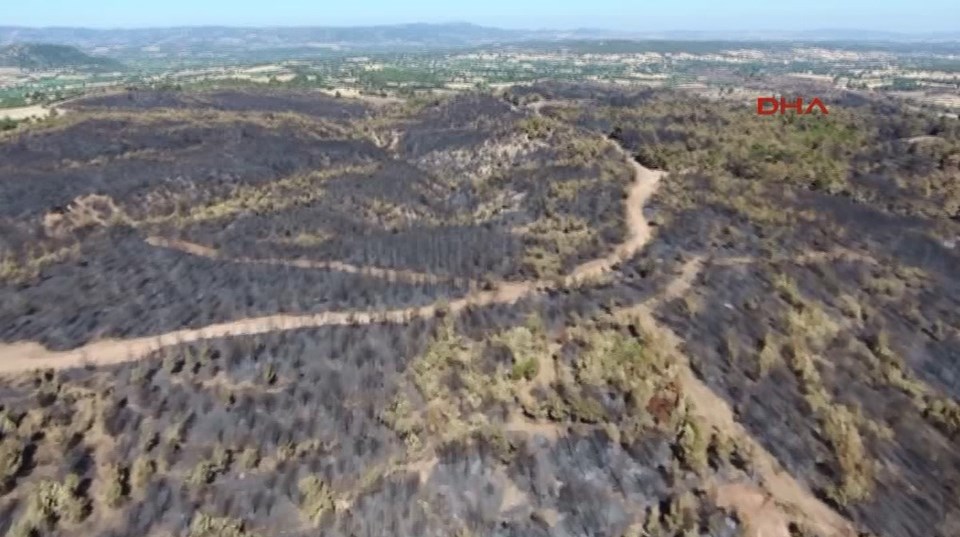 Çanakkale'de yanan ormanlık alanlar drone ile görüntülendi - 3