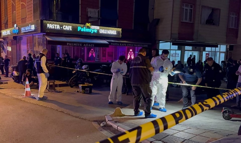 Üsküdar'da kafede silahlı kavga: 3 ölü, 5 yaralı - 1