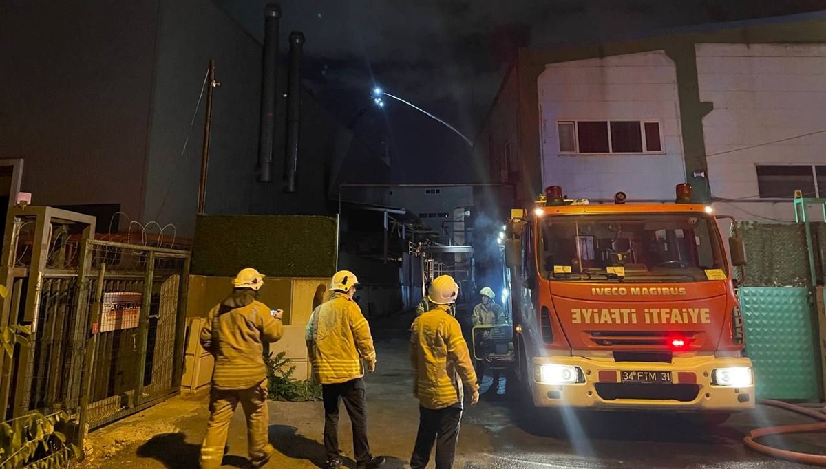 Tuzla'da fabrika yangını Tuzla'da fabrika yangını
