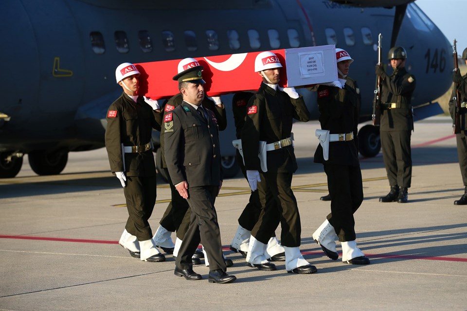 Şehitler son yolculuğuna uğurlanıyor - 2
