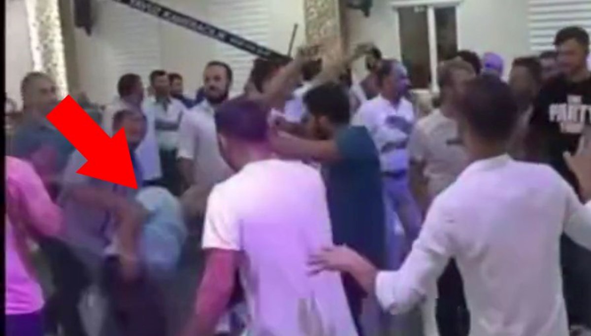 Düğünde oynarken hayatını kaybetti Düğünde oynarken hayatını kaybetti